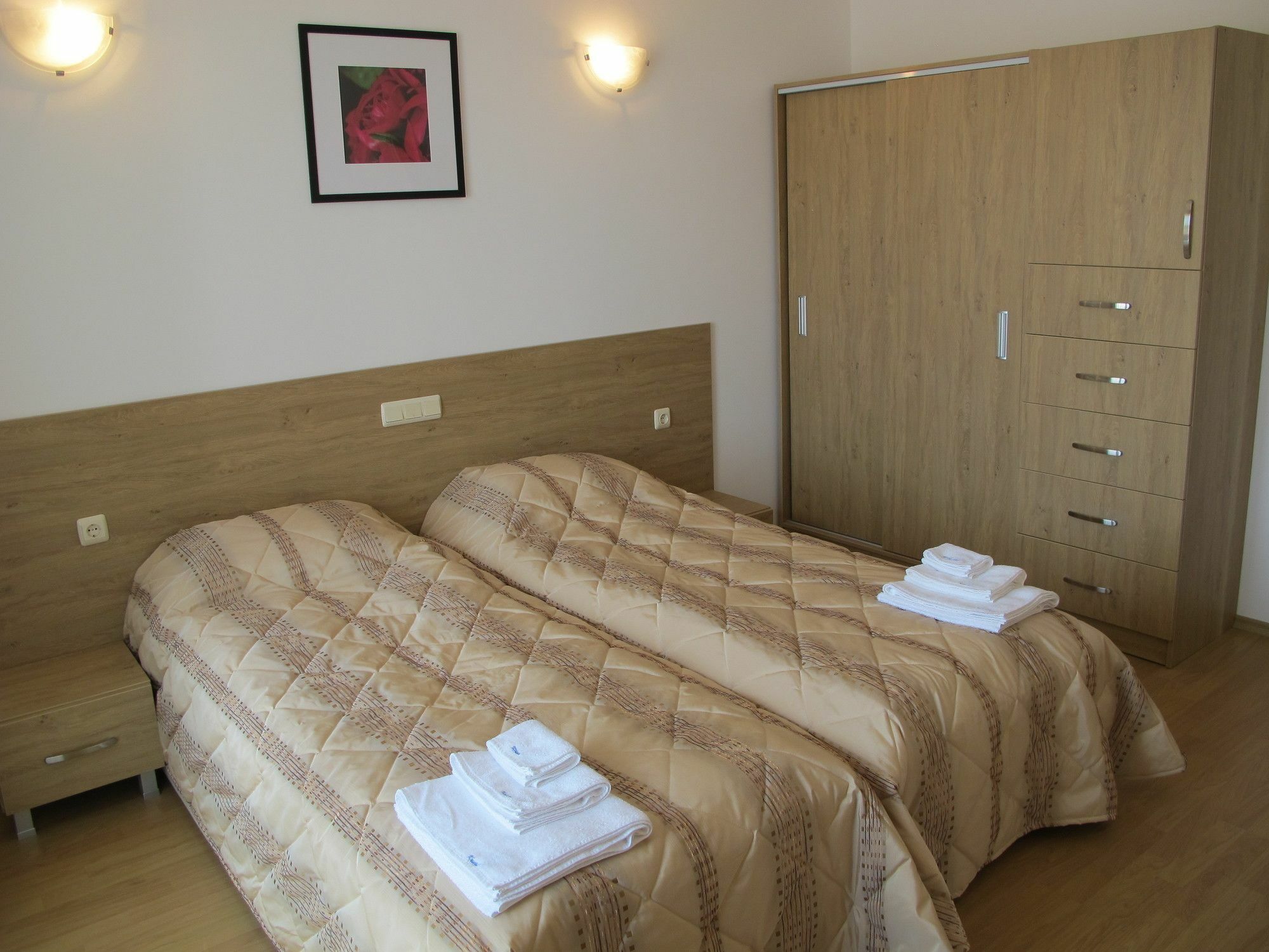Apartment Crystal Beach 内塞伯尔 外观 照片